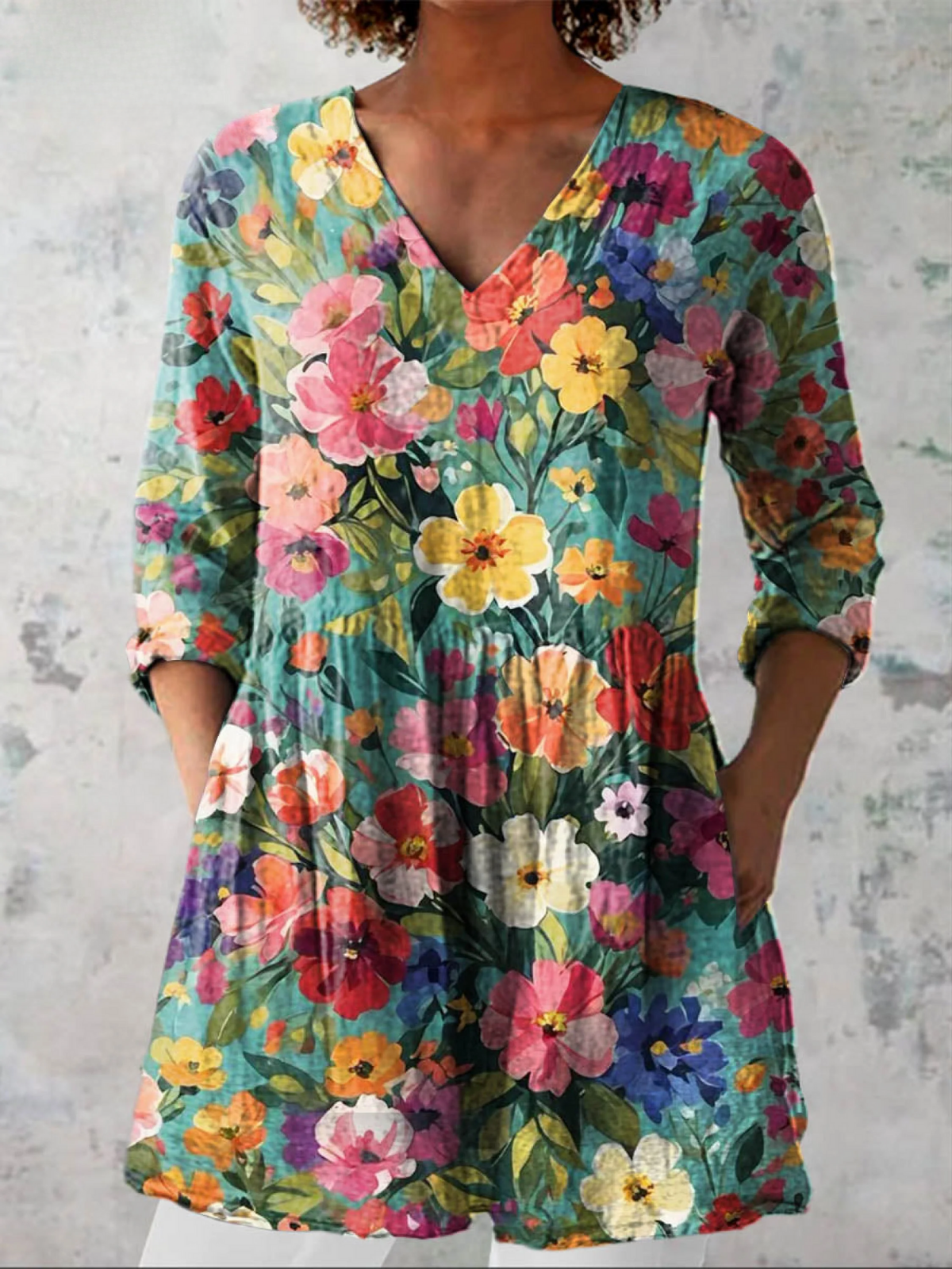 Maveloe | Flydende V-hals bluse Brigitte